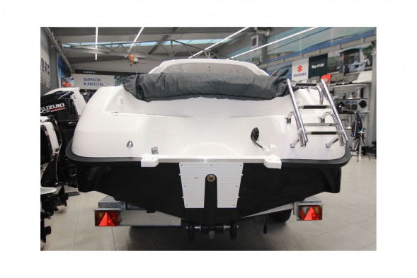 Катер Феникс 600 HT белый