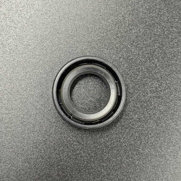 Сальник Suzuki (09282-15008) (14.7x25x6.5) (Sinera)