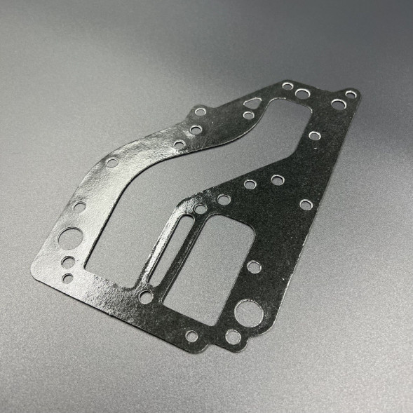 Прокладка под холодильник (2) Yamaha 25-30 (Osaka)