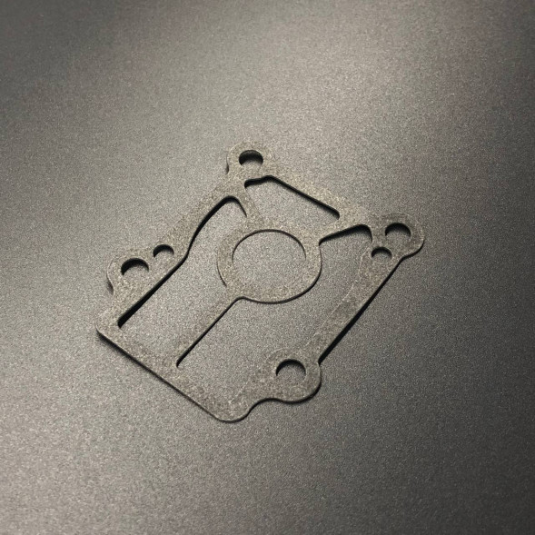 Прокладка под пластину помпы охлаждения Tohatsu 25-30, M40C (PREMARINE)