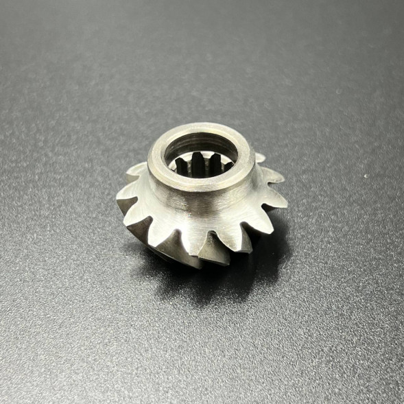 Шестерня вертикального вала (Пиньон) Tohatsu 8-9.8 (3B2-64020-0) (Osaka)