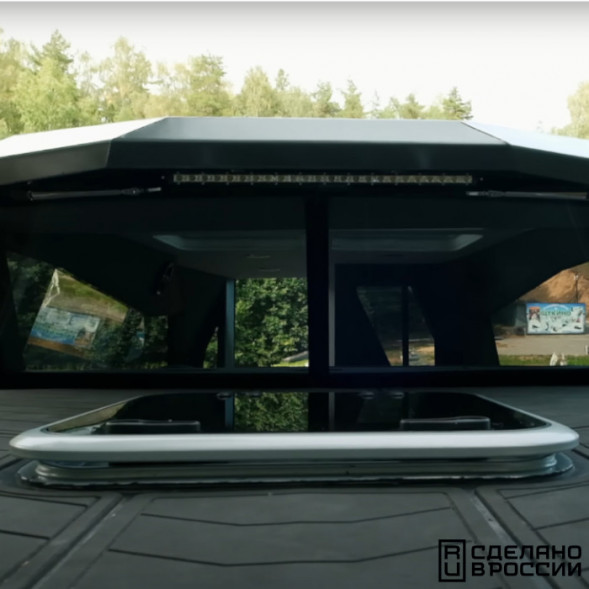 Люк палубный распашной Альбатрос 650x650