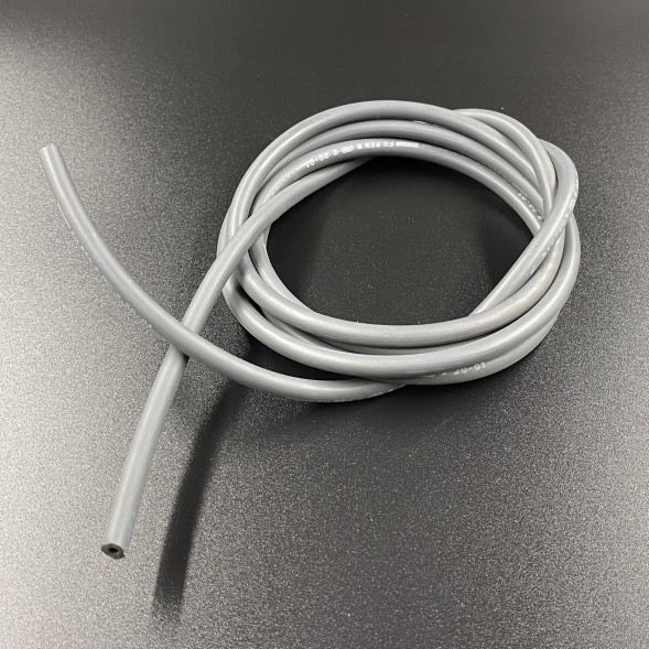 Шланг топливный (внутр. 3mm, внешн. 7mm) (1метр) (Omax)