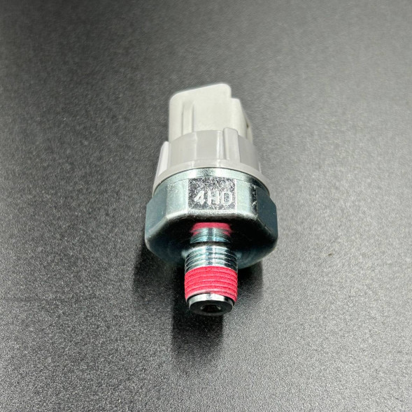 Датчик давления масла YAMAHA PZ50;FX;RS;RX;SR;VK10 (8FP-82504-00)