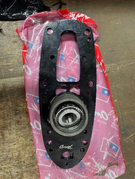 Основание помпы Suzuki DT25-30 (проставка), Omax, уценка