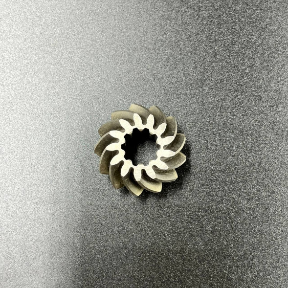 Шестерня вертикального вала (Пиньон) Tohatsu 8-9.8 (3B2-64020-0) (Osaka)