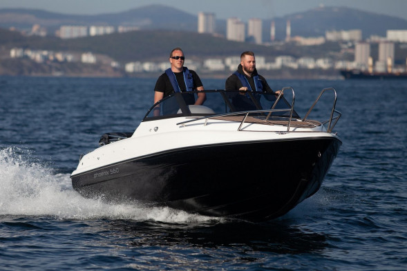 Катер Феникс 560 с Marine Rocket MREF130FEL-T