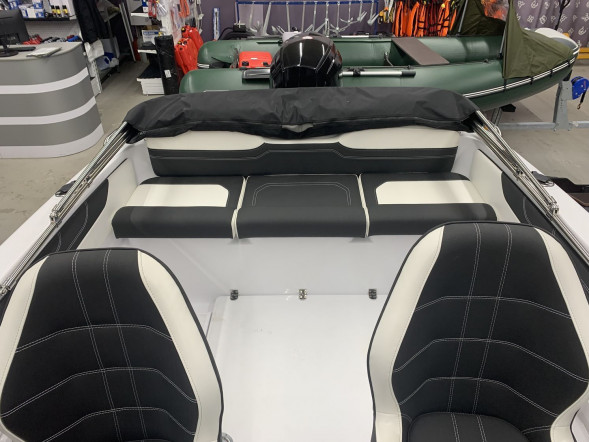 Катер Феникс 560 с Marine Rocket MREF130FEL-T