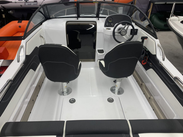 Катер Феникс 560 с Marine Rocket MREF130FEL-T