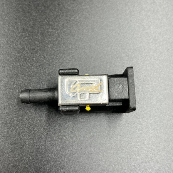 Коннектор топливный Yamaha 2-175, F4-100 (Omax)