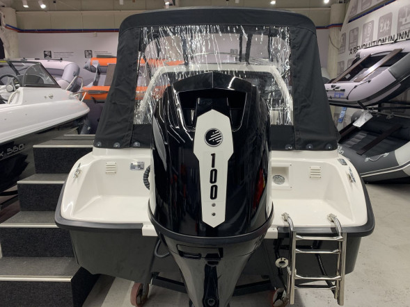 Катер Феникс 530 HT с Marine Rocket MREF100FEL-T