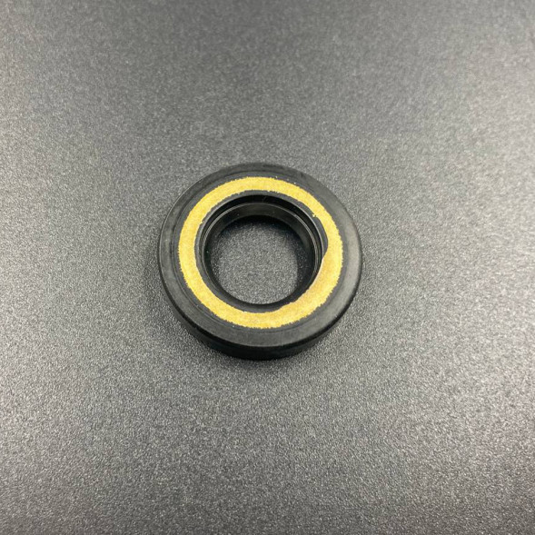 Сальник Suzuki (09289-17006) (16x30x6) (Omax 2)