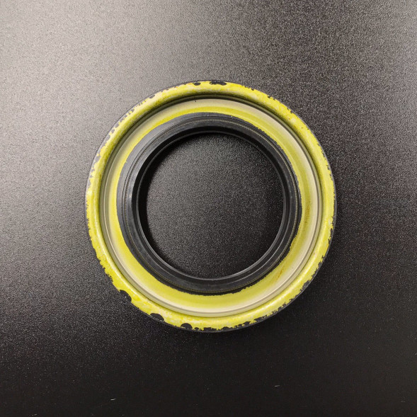 Сальник Suzuki (09283-40024) (09283-40046) (40x62x8) (Suzuki)