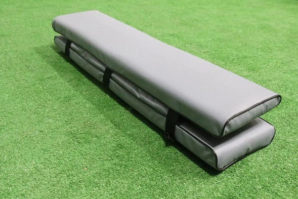 Комплект из 2-х накладок на сиденье, одна с сумкой 1150*230 мм, серый