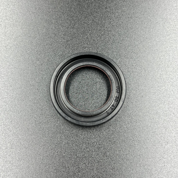 Сальник Yamaha (93102-30M05) (30x47x7) (KACAWA)