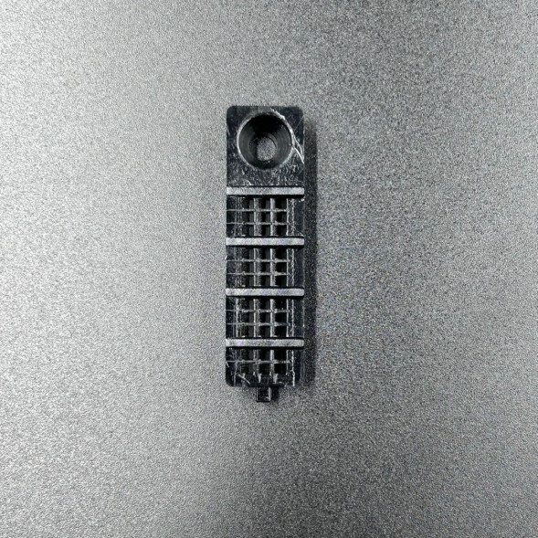 Решётка водозаборника Yamaha 9,9-15/ F9,9-20 (6G1-45215-00) (Правая)  (YUELANG)