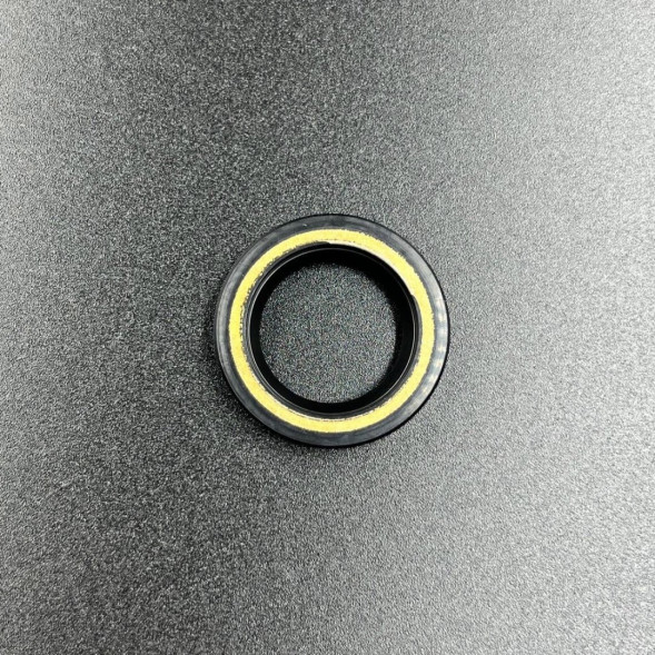 Сальник Yamaha (93101-20048) (20x30x6) (Omax)