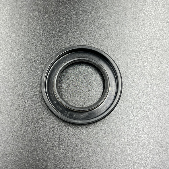 Сальник Suzuki (09282-30007) (30x50x6) (KACAWA)