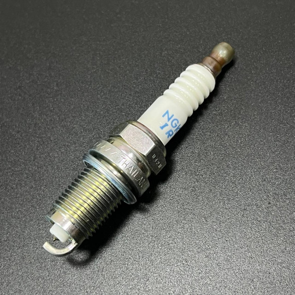 Свеча зажигания IZFR6K11 (NGK)