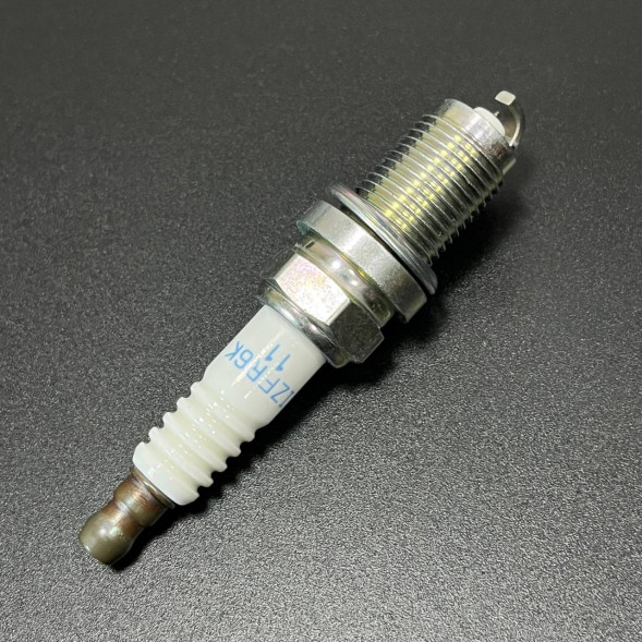 Свеча зажигания IZFR6K11 (NGK)