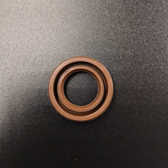 Сальник Suzuki (09282-15009) (14.7x25x6.5) (Suzuki)