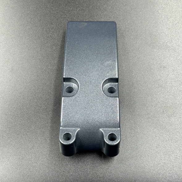 Крышка (щека) крепления подушки двигателя Yamaha 9.9-15 (15A-502017; 15F-00.01) (YUELANG)