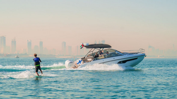 Катер Finnmaster T9 с моторами 2х300