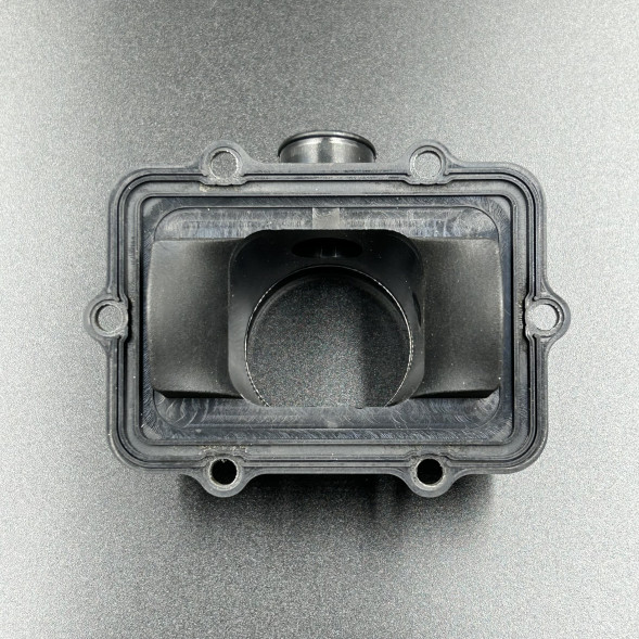 Впускной патрубок BRP (420867861) (KINETIX)