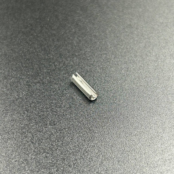 Фиксатор пружинный (штифт) тяги реверса и румпеля Tohatsu 8-40 (PREMARINE2)