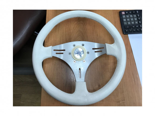 Рулевое колесо MANTA обод белый, спицы серебряные д. 355 мм, уценённое