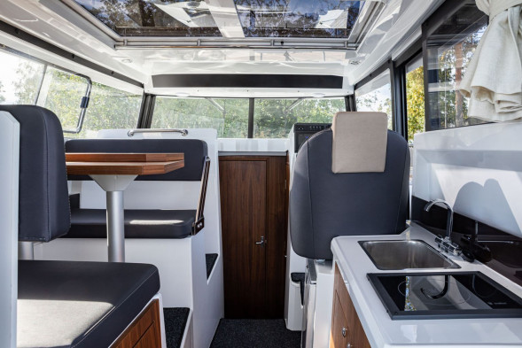 Катер Finnmaster P8