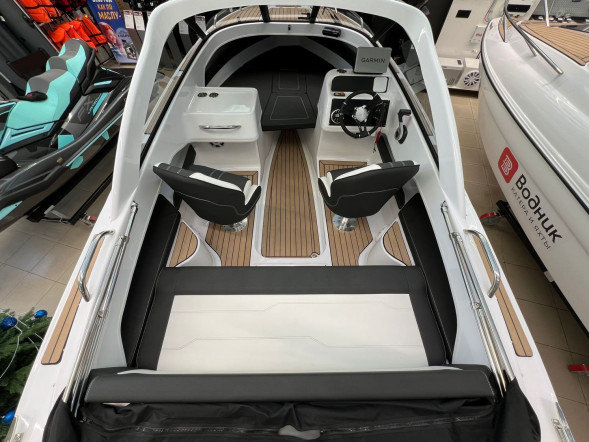 Катер Феникс 600 HT белый с Suzuki DF140BTL