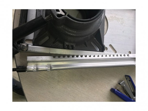 Крепление сиденья к стойке 73 мм, используется с креслами 1061420990, 1070200010, 1060410C, 073958, уценённое