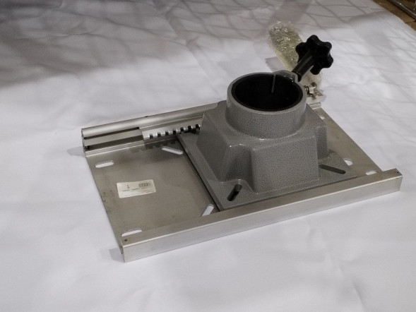 Крепление сиденья к стойке 73 мм, уценённое