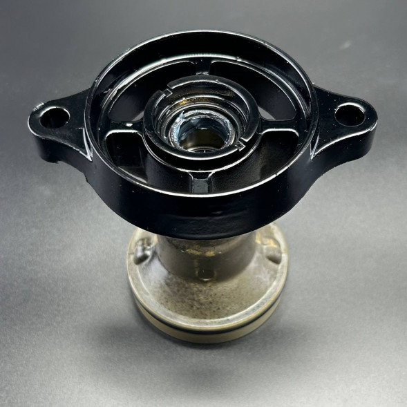 Обойма гребного вала в сборе Mercury/Tohatsu 25-30 (346Q601018) (Quicksilver)