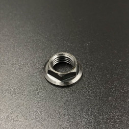 Гайка крепления пиньона Yamaha 20-30, F20-25 (Sinera)