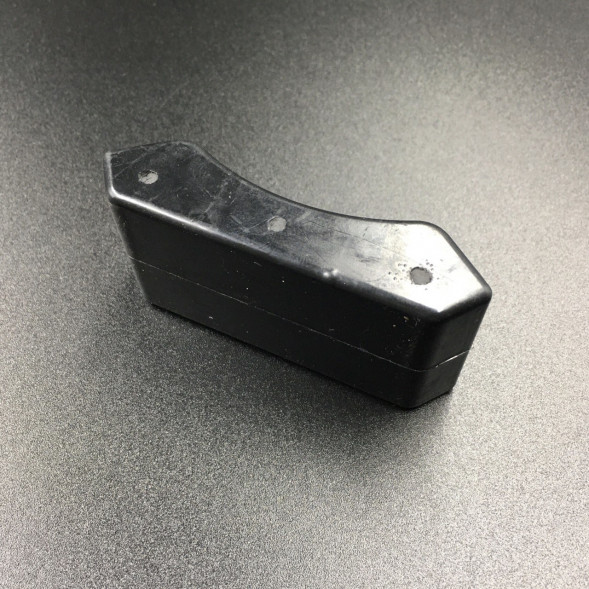 Демпфер опорный резиновый Tohatsu 9.9-18 (Нижний центральный) (PREMARINE)