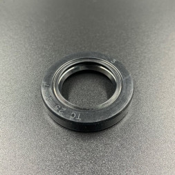 Сальник Suzuki (09283-25035) (25x40x7) (Omax)