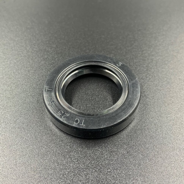 Сальник Suzuki (09283-25035) (25x40x7) (Omax)