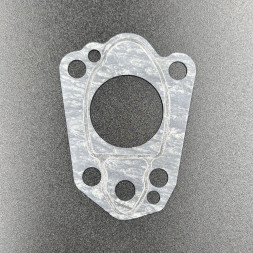 Прокладка под пластину помпы охлаждения Suzuki DF2.5 (Suzuki)