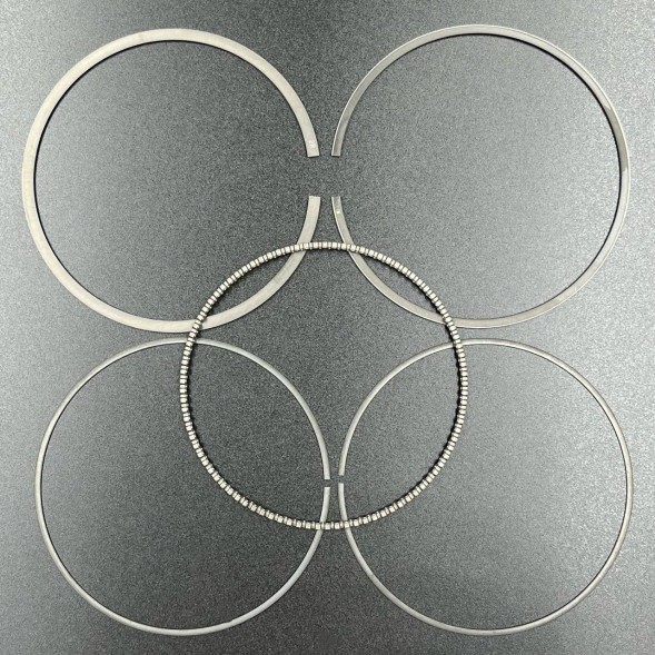 Кольца поршневые, комплект на один поршень Yamaha F300-350 (STD) (Yamaha)