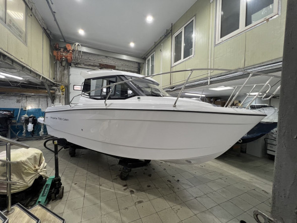 Катер Феникс 700 Cabin