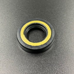 Сальник Yamaha (93101-16001) (16x30x6) (Osaka)