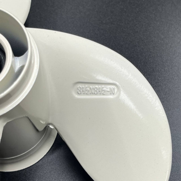 Гребной винт Yamaha 6-8, F6A, F8, F9.9F/J. (3x8-1/2x8-1/2) (Osaka)