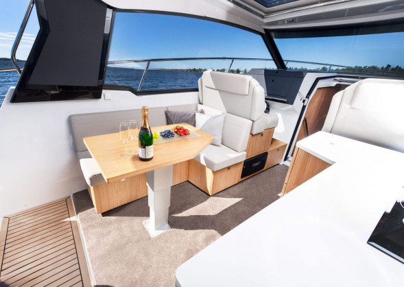 Катер Finnmaster F11