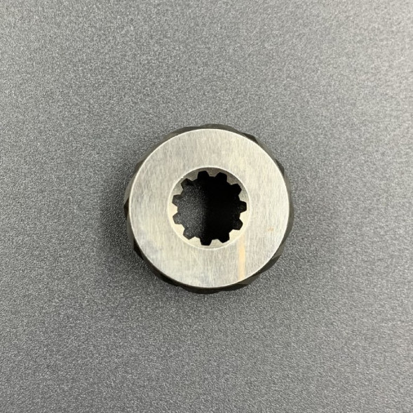 Шестерня вертикального вала (Пиньон) Honda 8-10 (41131-ZW9-000) (Honda)