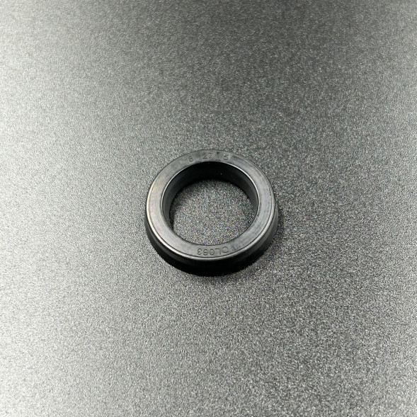 Уплотнение штока гидроподъемника Yamaha 115-250, F95-275 (64E-4384J-00) (WUHU)
