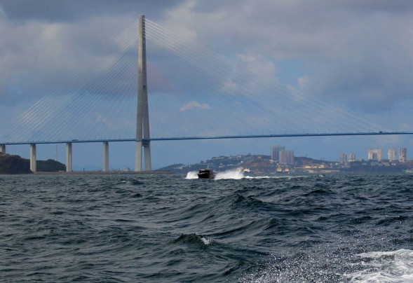 Катер VOYAGER 960 Cabin