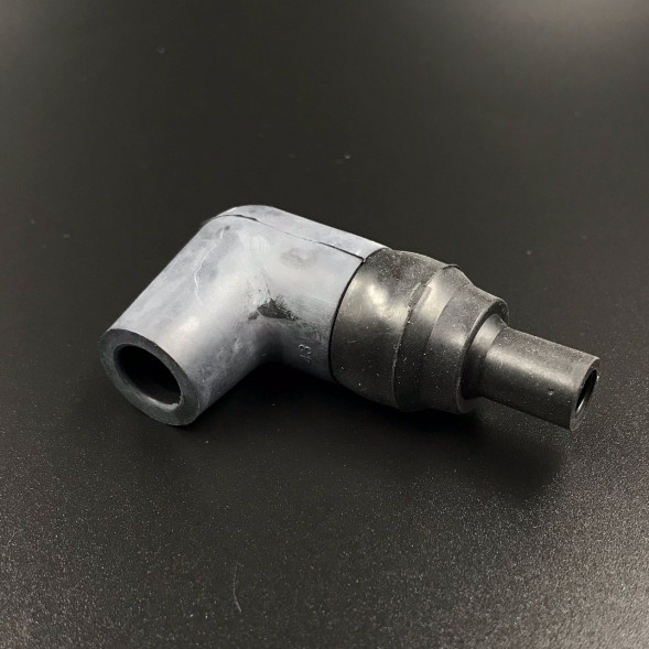 Свечной колпачок Yamaha 2-250, F2-350 (Yamaha)
