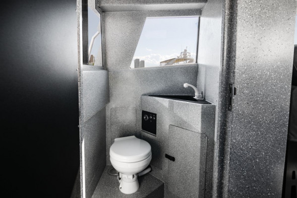 Катер VOYAGER 960 Cabin с Suzuki 2хDF350ATX